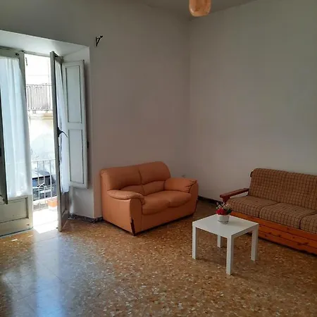 Al Centro לוקרי